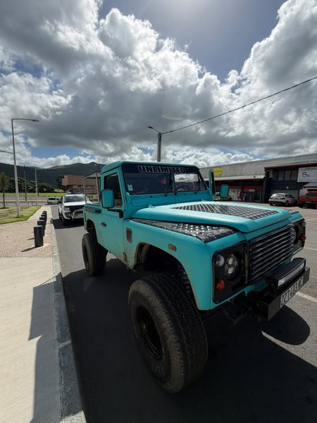 LAND ROVER TD5 – 4X4 LÉGENDAIRE - véhicule d'occasion à Nouméa