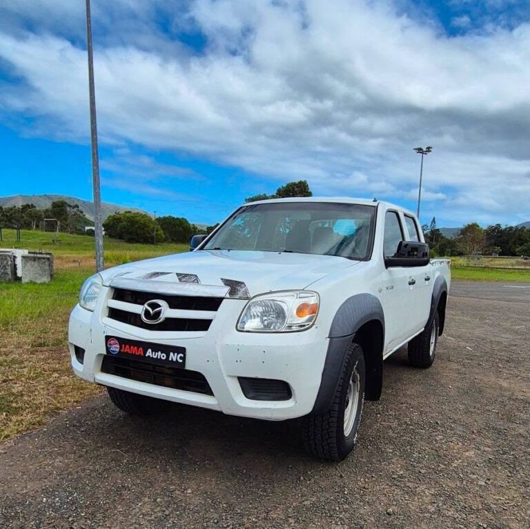 MAZDA BT-50 DOUBLE CABINE 4×4 DIESEL - véhicule d'occasion à Nouméa