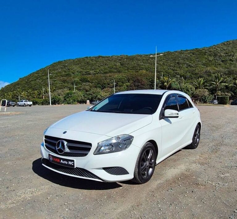 MERCEDES-BENZ CLASSE A 180 - véhicule d'occasion à Nouméa
