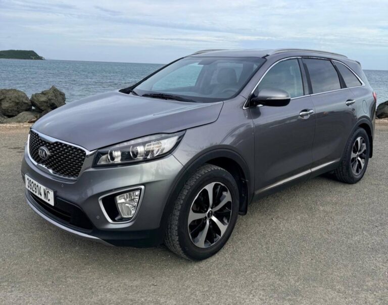 KIA SORENTO – SUV FAMILIAL - véhicule d'occasion à Nouméa