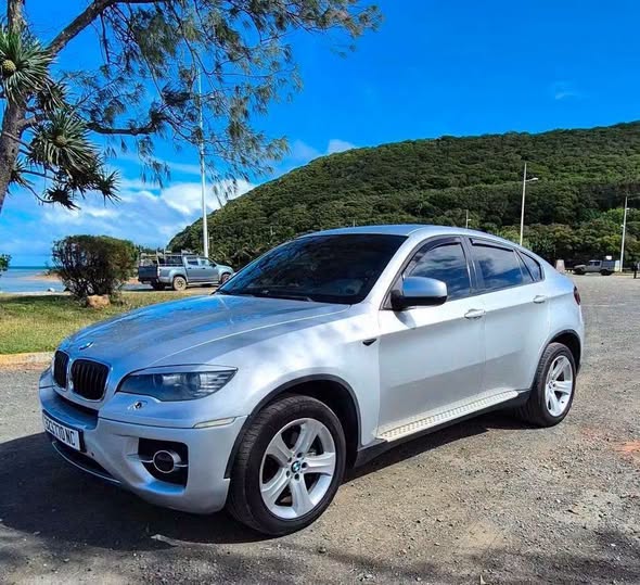 BMW X6 Pack Carbone 3.0L Bi-Turbo – 2010 - véhicule d'occasion à Nouméa