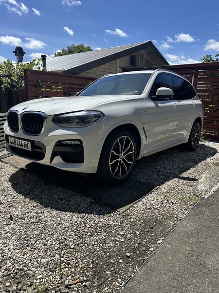 BMW X3 HYBRIDE RECHARGEABLE 2022 – PACK M - véhicule d'occasion à Nouméa