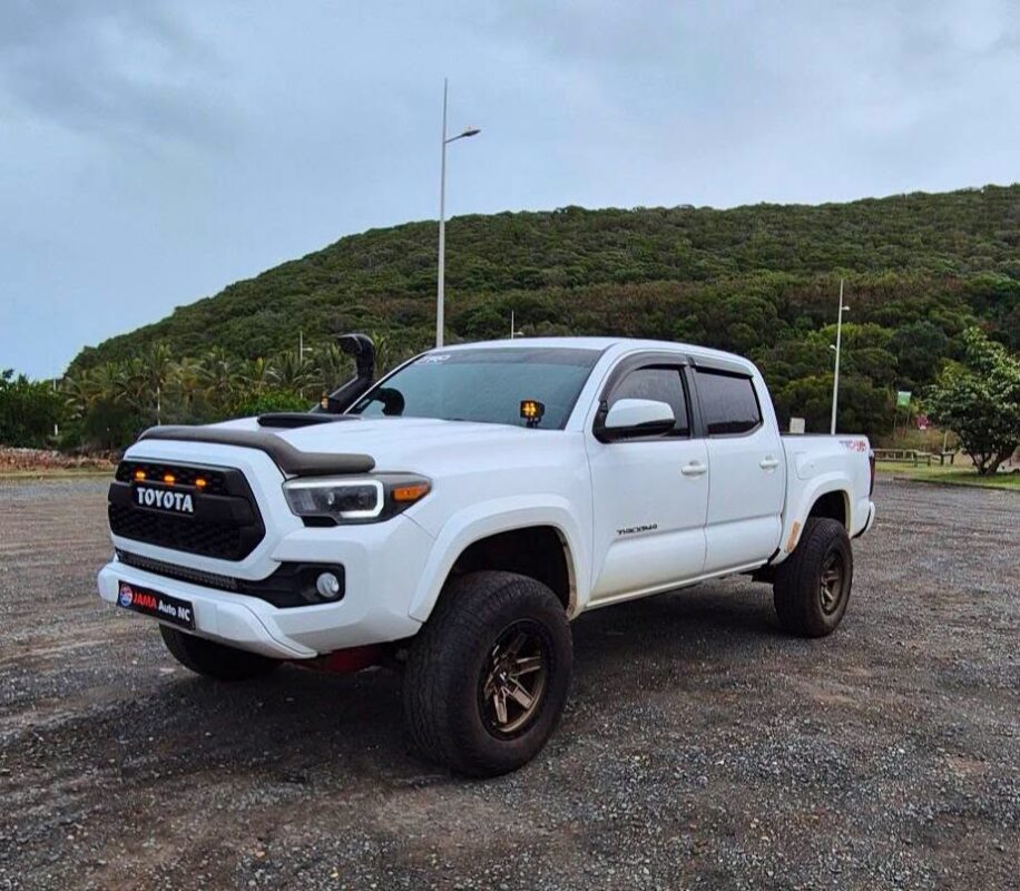 TOYOTA TACOMA TRD SPORT V6 4X4 AUTOMATIQUE 2017 - véhicule d'occasion à Nouméa
