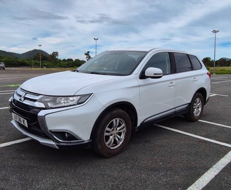 MITSUBISHI OUTLANDER 2018 – AUTO - véhicule d'occasion à Nouméa