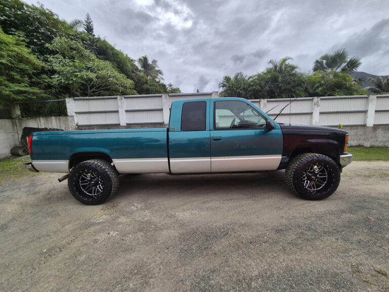 CHEVROLET K1500 V8 6.5 TD - véhicule d'occasion à Nouméa