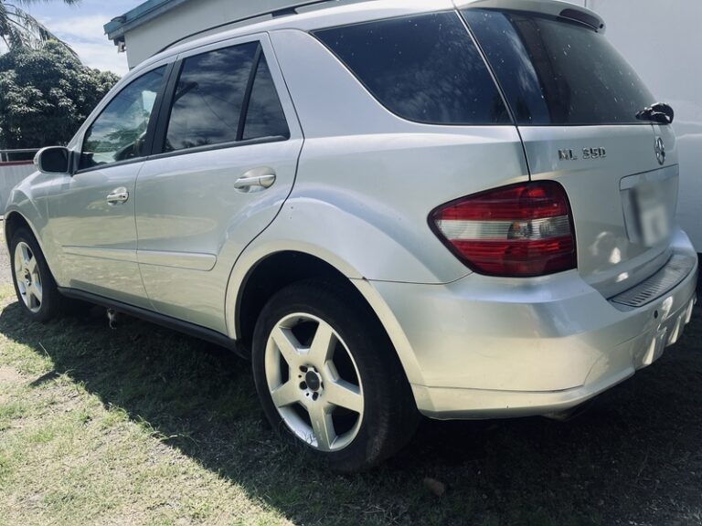 MERCEDES ML350 - véhicule d'occasion à Nouméa