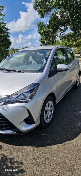 TOYOTA YARIS 2021 – 19 000 KM - véhicule d'occasion à Nouméa