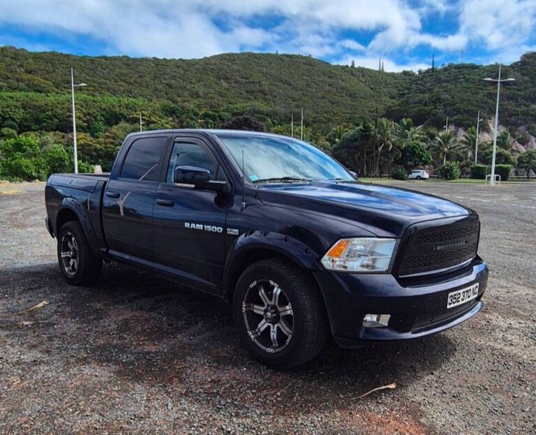 DODGE RAM 1500 HEMI V8 5.7L - véhicule d'occasion à Nouméa